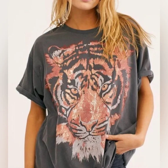 Free People Wrangler Oversized Tiger Tee🔥 - Picture 4 of 16